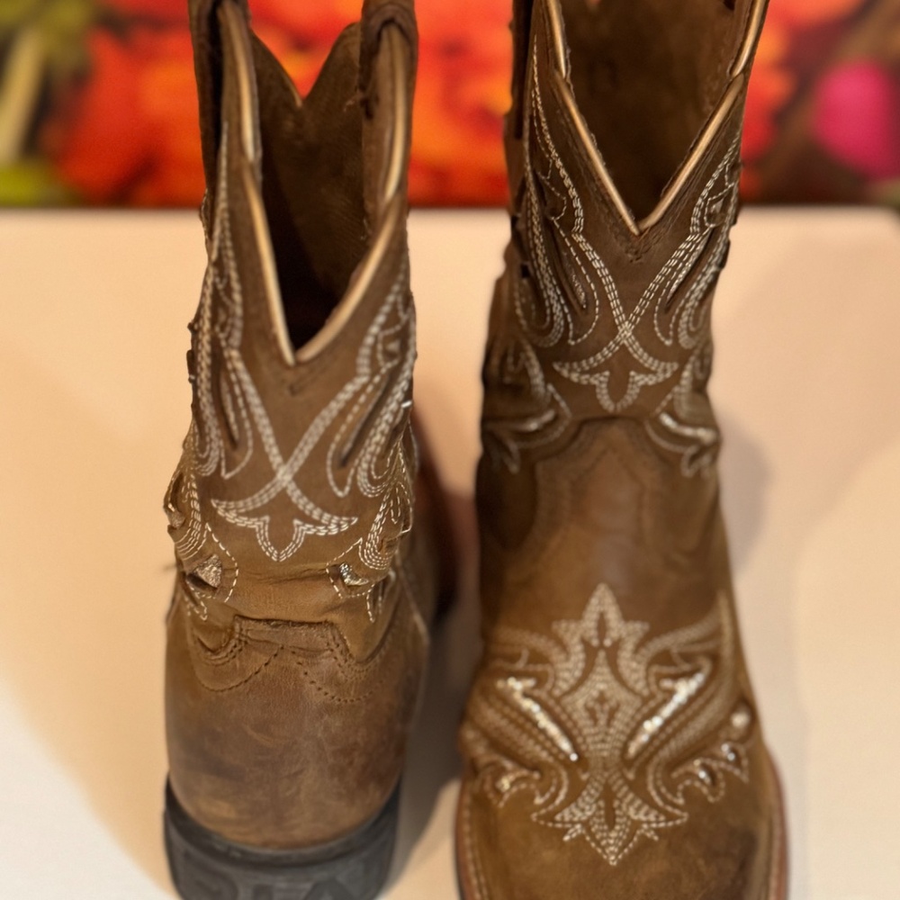 Girls Ariat Western Boots - Picture 5 of 7